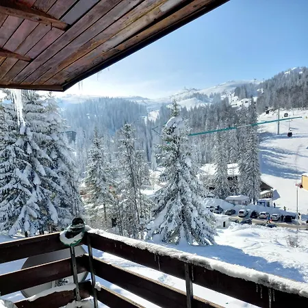 アパート Luka ヤホリナ